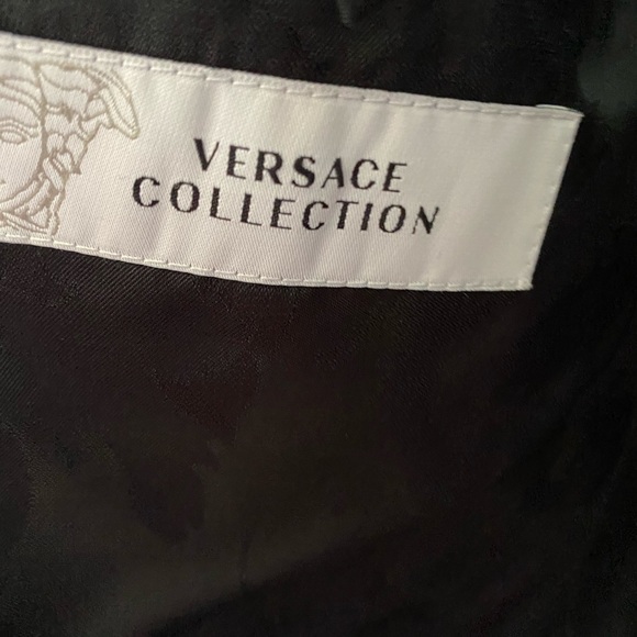 VERSACE SUIT SIZE 48 - Picture 3 of 4